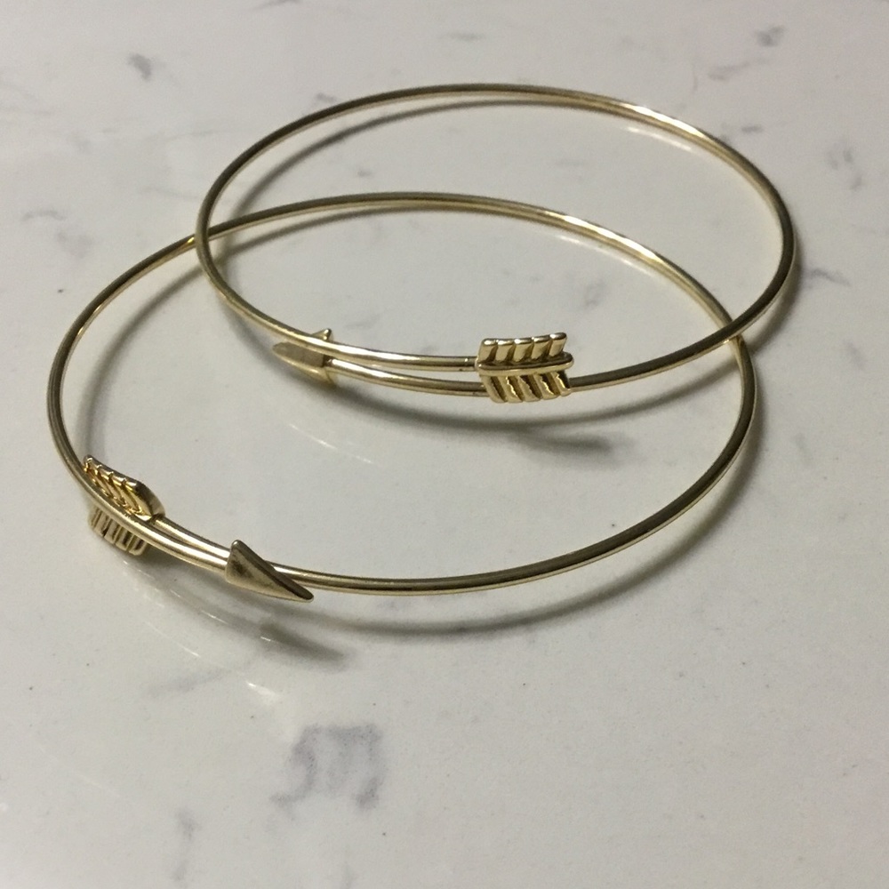 Gold Arrow bracelet